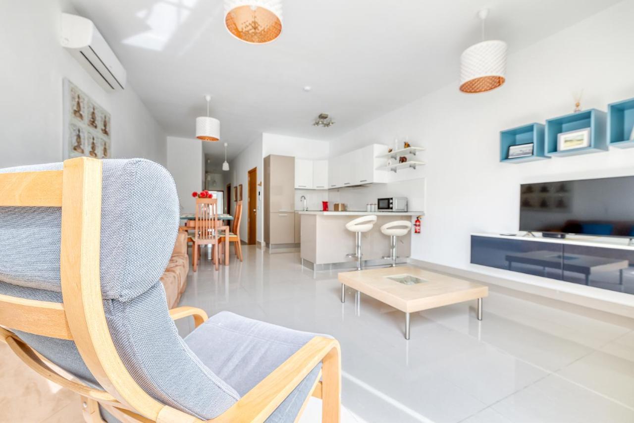 Prime Location Apartment With Side Seaviews Sliema Eksteriør bilde