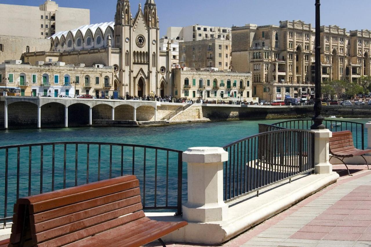 Prime Location Apartment With Side Seaviews Sliema Eksteriør bilde