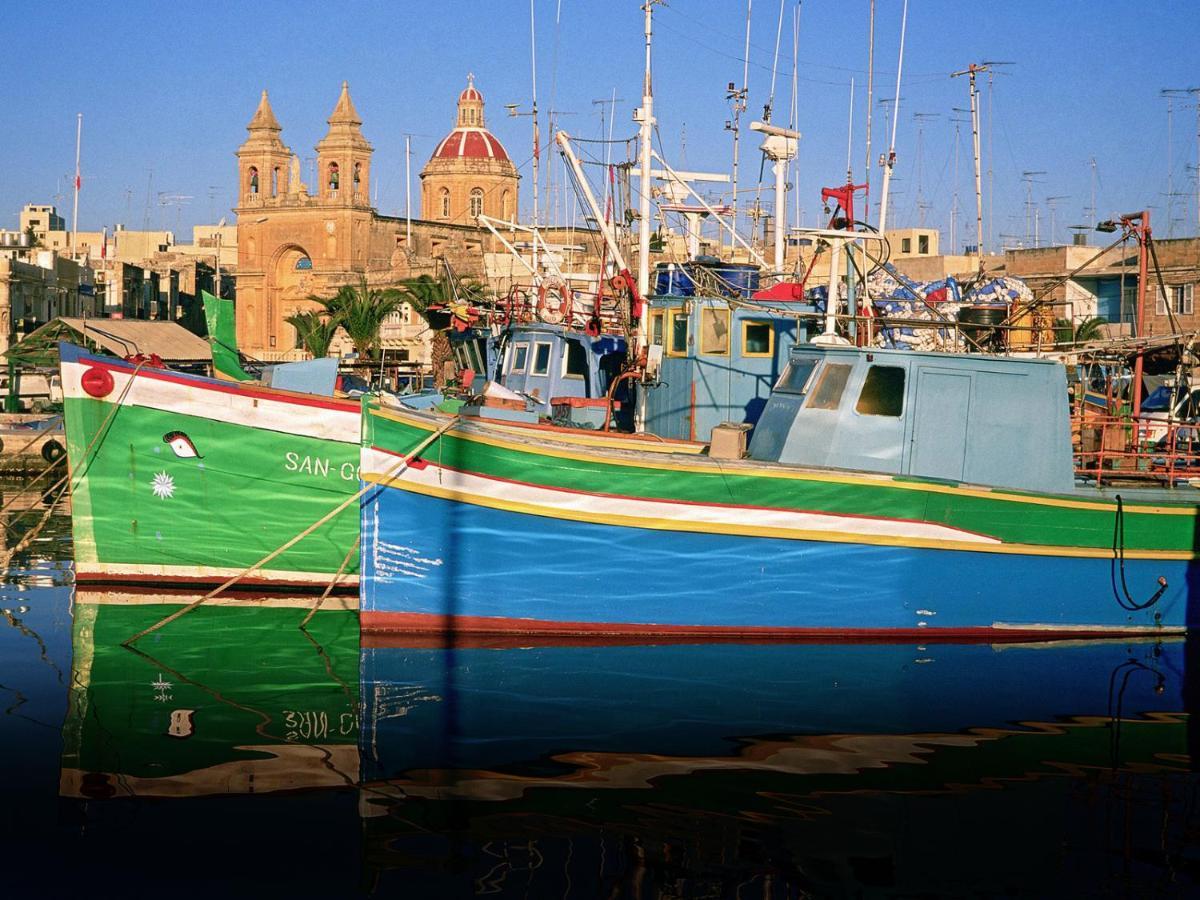 Prime Location Apartment With Side Seaviews Sliema Eksteriør bilde