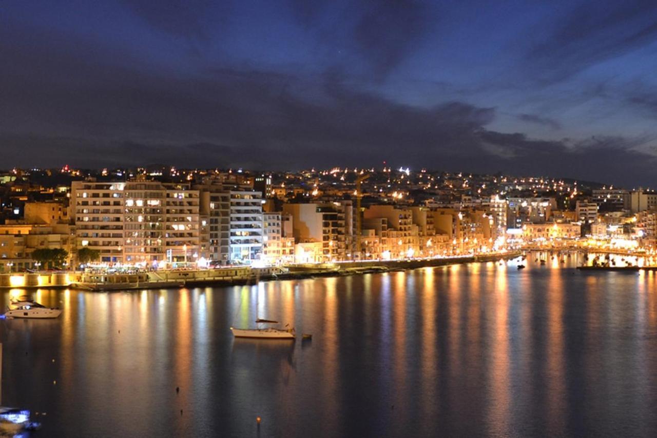 Prime Location Apartment With Side Seaviews Sliema Eksteriør bilde