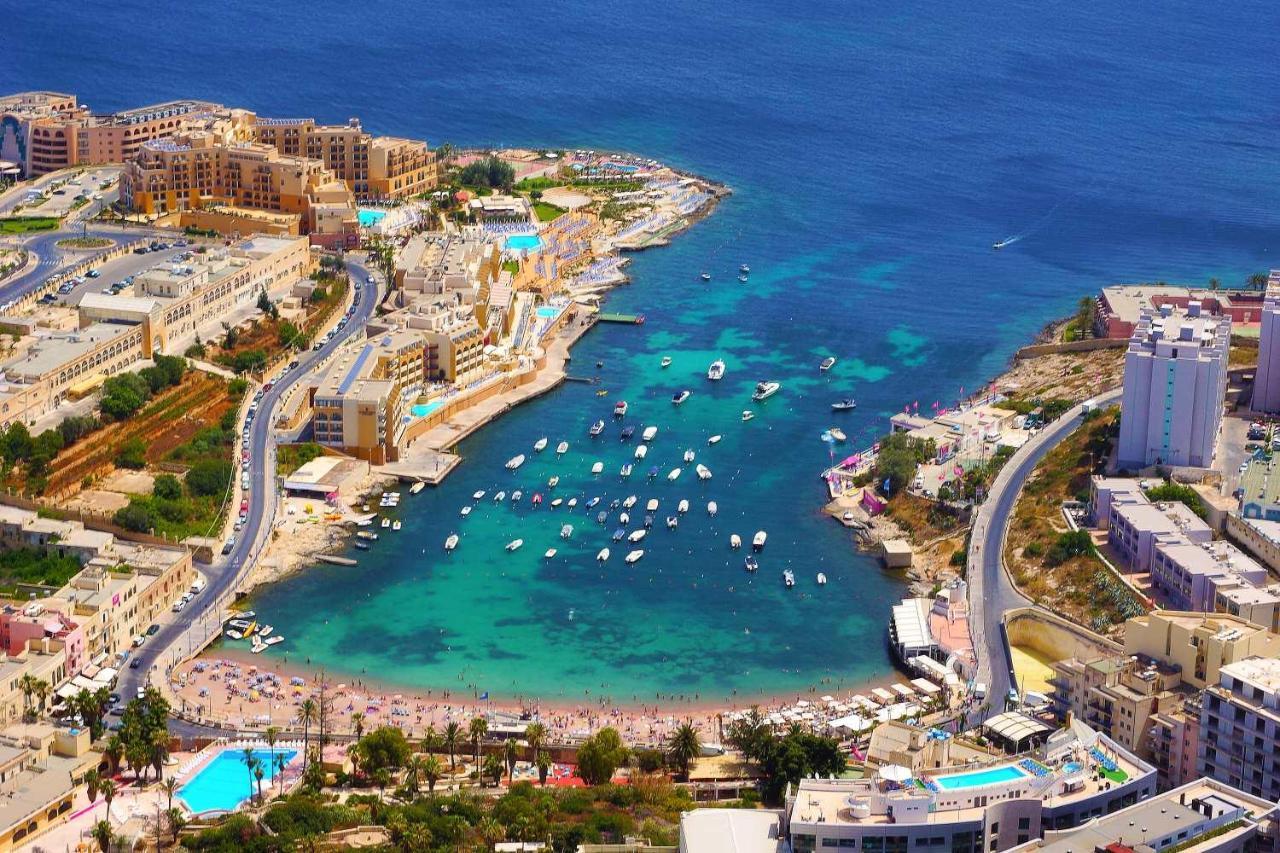 Prime Location Apartment With Side Seaviews Sliema Eksteriør bilde